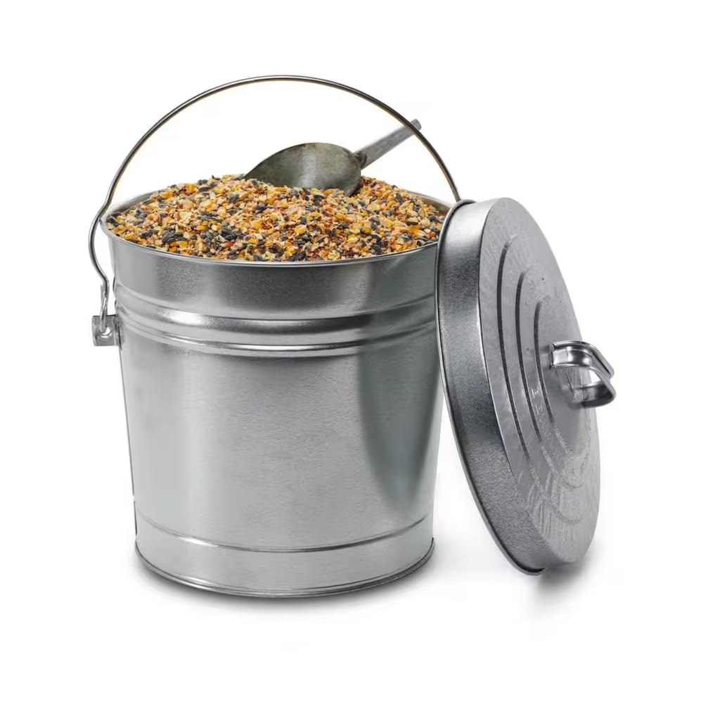 6 Gallon Galvanized Steel Round Trash Can with Locking Lid U788