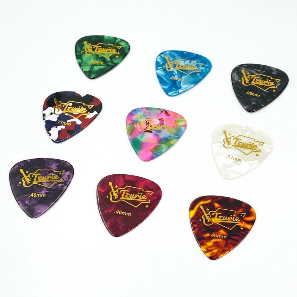 Guitar Pick Case Set with 9 Celluloid Guitar Picks D176