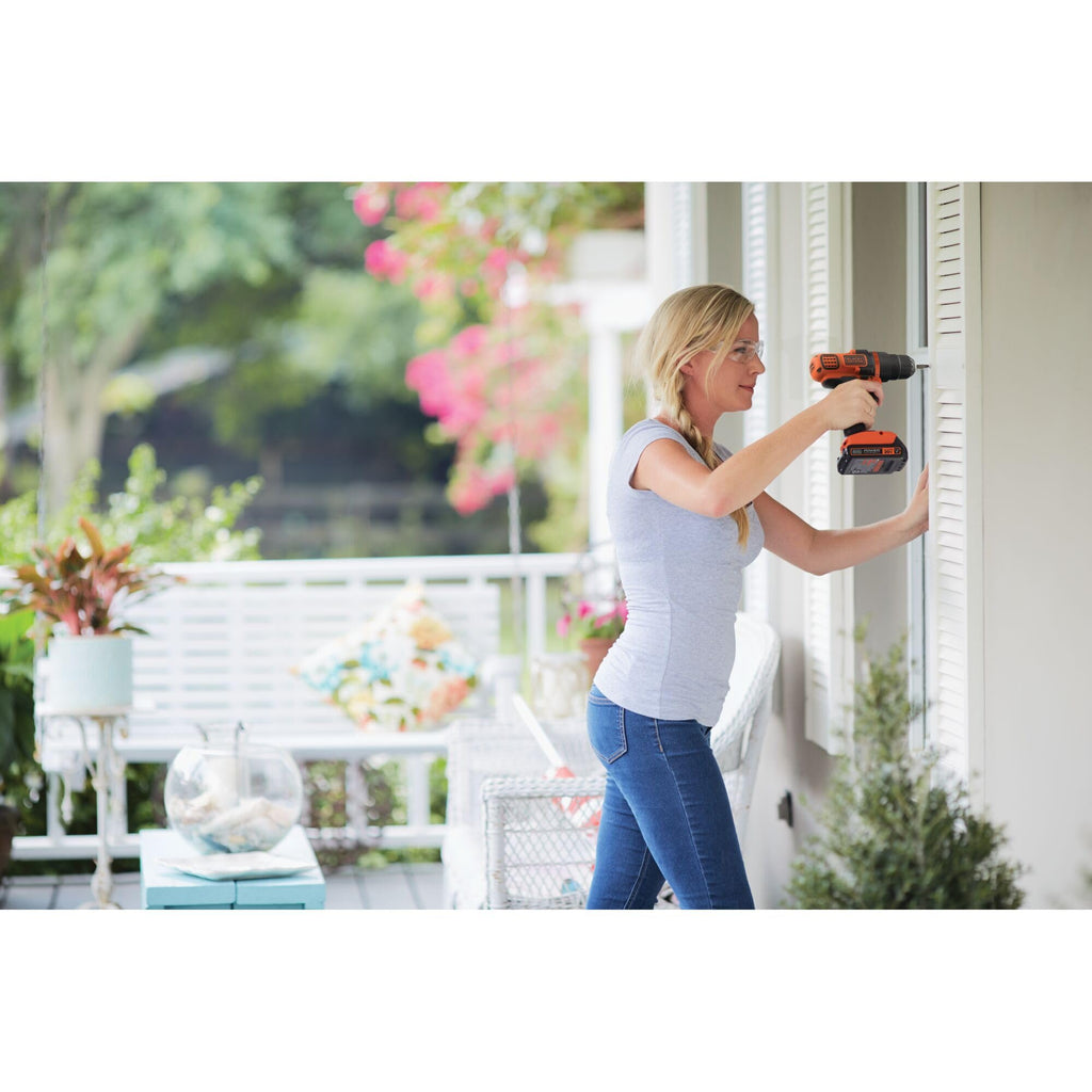 20V MAX Cordless Drill and Driver 3/8 Inch U995659